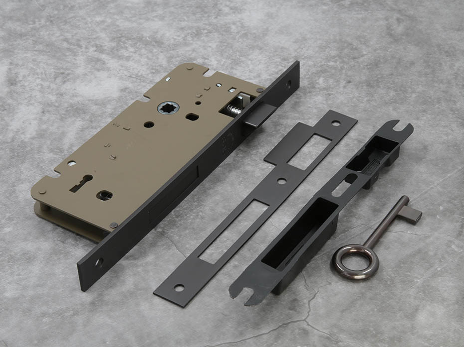 Замок дверной 022608550 ONC SAB под ключ буратино