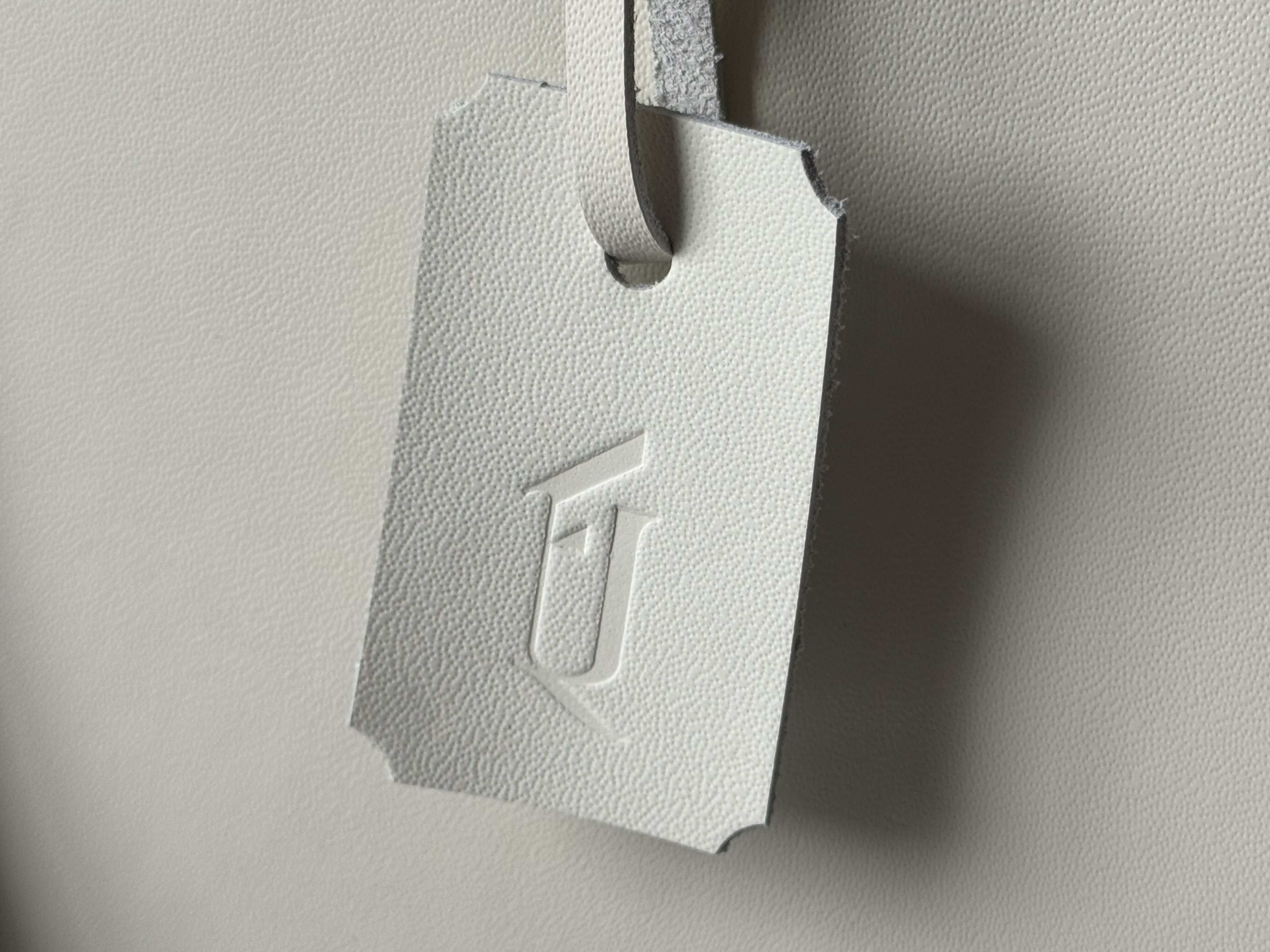 Дровница с кожаной вставкой FG-12060 матовая латунь