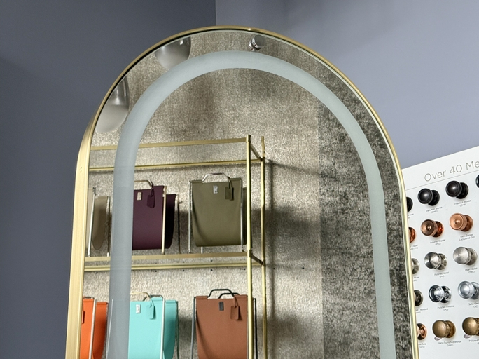 Зеркало напольное поворотное FURNTEK FG-002027 матовая латунь