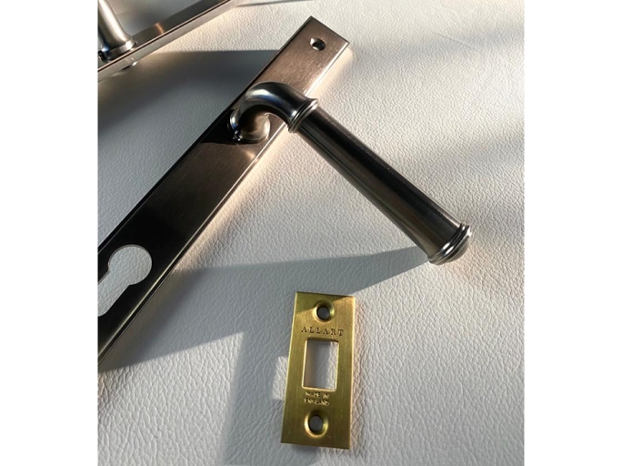 Ручка для балконной двери на узкой планке Frank Allart 7774597E01AAAN античный никель