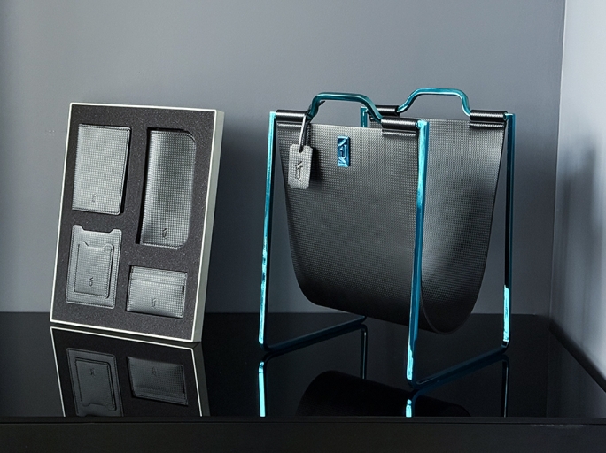 Подарочный набор аксессуаров из кожи FURNITEK FG-412