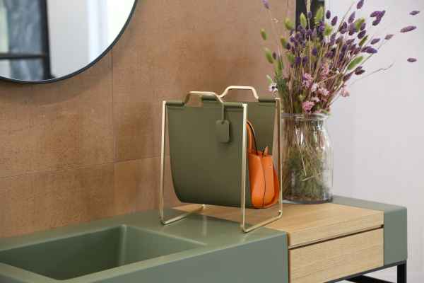 Подставки под сумки из латуни с натуральной кожей FURNITEK